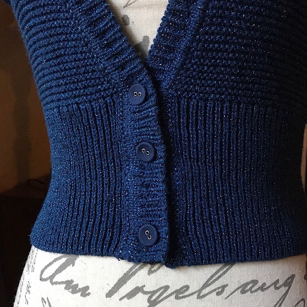EXPRESS Cropped Short Sleeve Bolero Royal Blue Sweater Top & Necklace Set, M - Picture 8 of 12